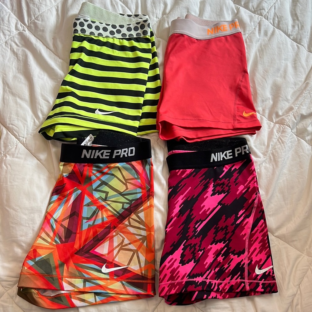 Nike pro booty short bundle